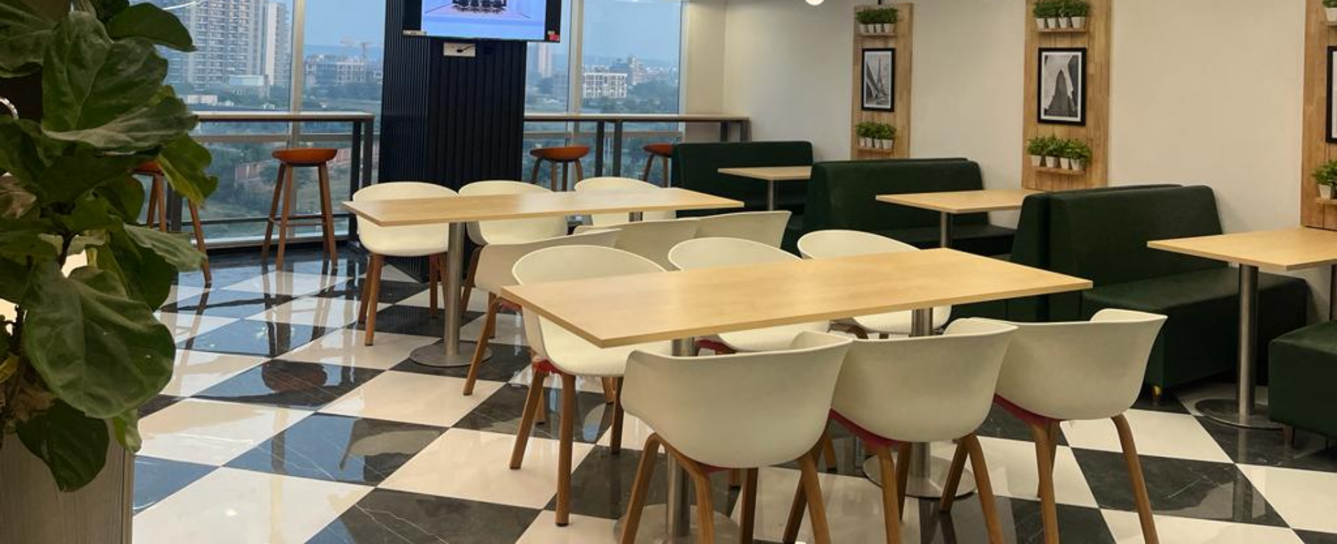 Round Table Manufacturer in Gurgaon