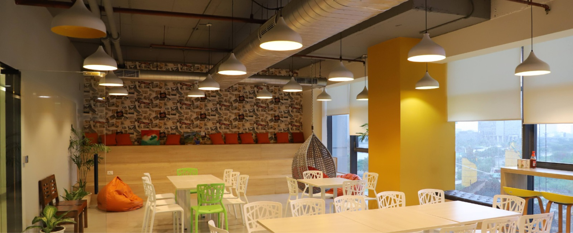 Corporate Office Furniture Manufacturer in Delhi